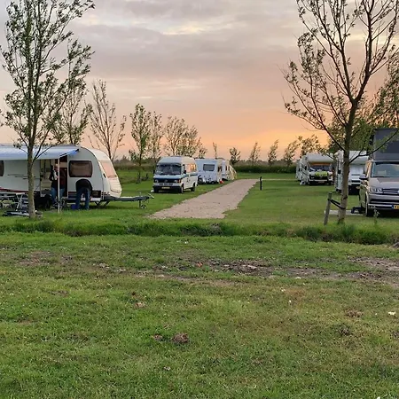 אתר קמפינג Boerencamping Swarthoeve Wormer